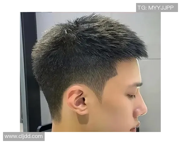 足球明星短发寸头造型解析引领时尚潮流的发型趋势