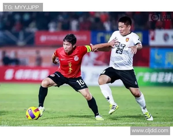 成都足球明星精彩回顾视频展现辉煌瞬间与激情时刻 成都足球明星精彩回顾视频展现辉煌瞬间与激情时刻